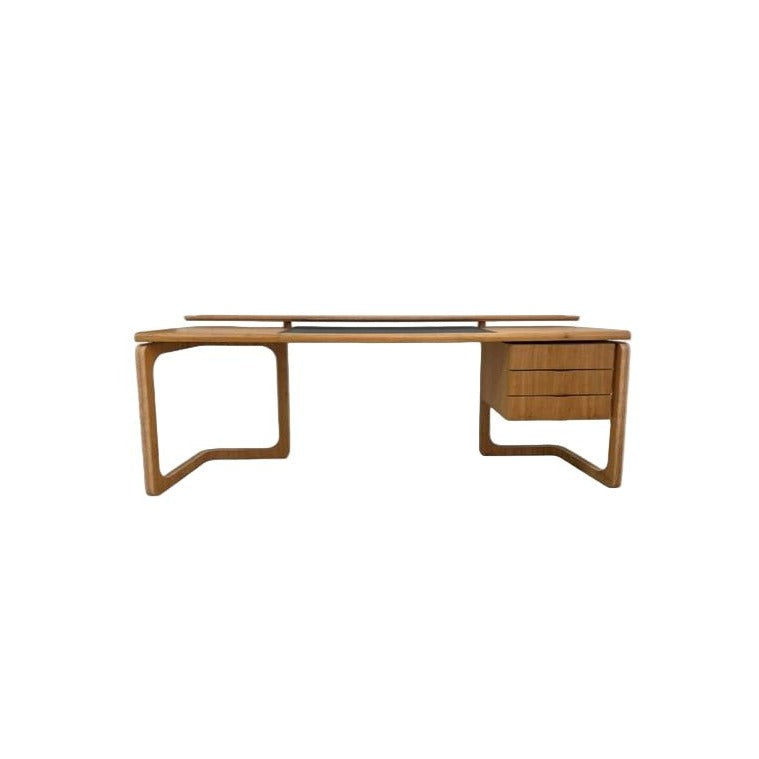 Lancer Desk
