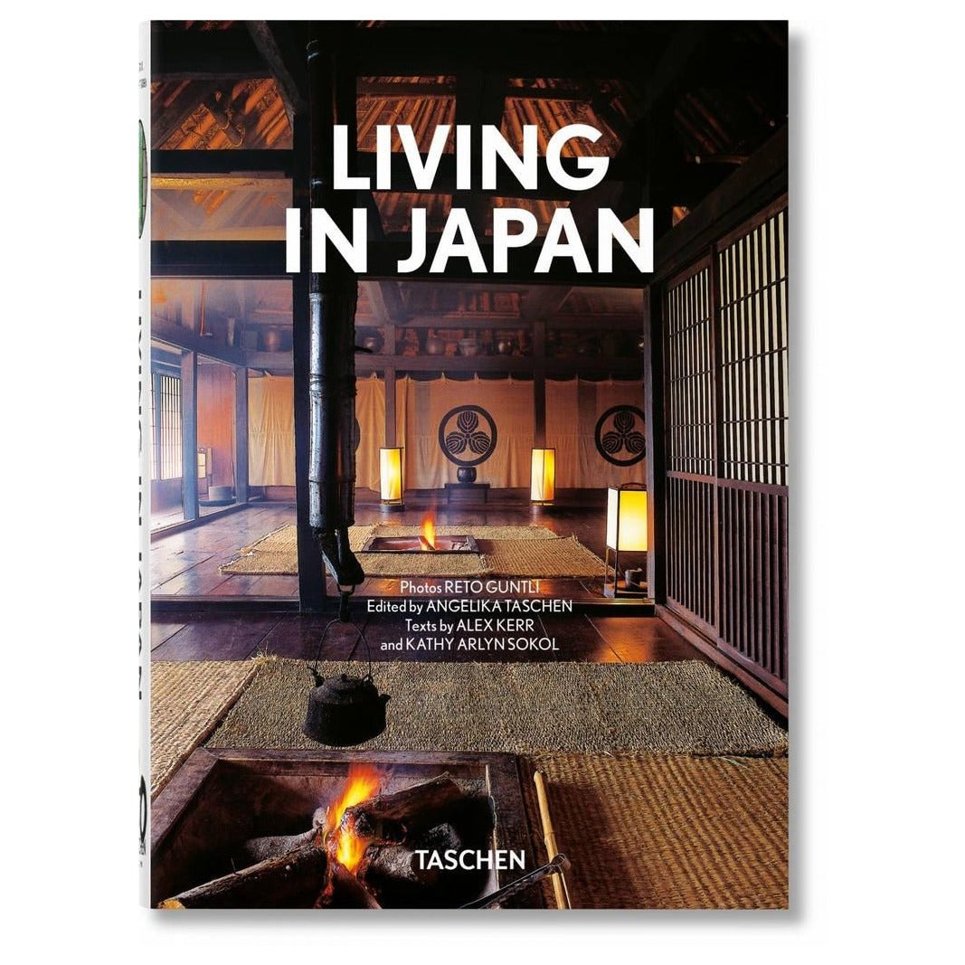 Living in Japan, 40th Edition Book